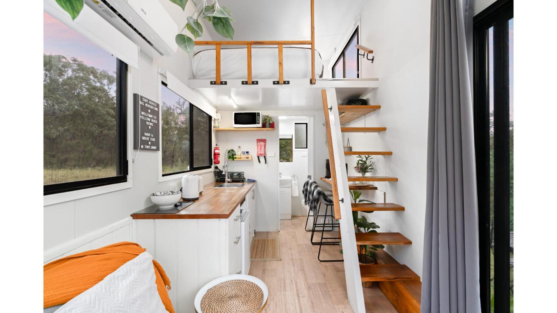 Yellow Rock Views By Tiny Away Broke Exterior foto